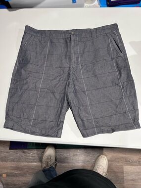 Men's Gray Windowpane Flat Front Shorts